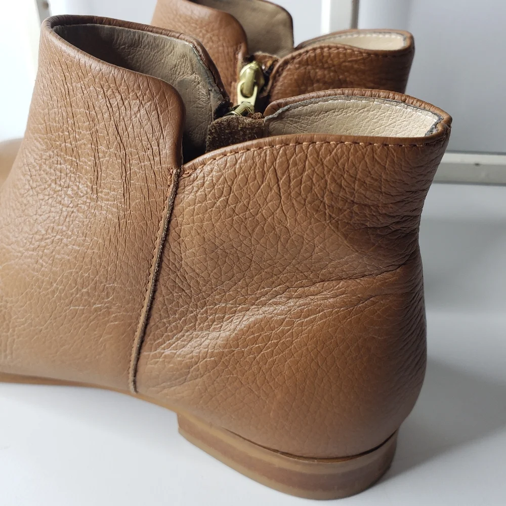 Pebbled Leather Ankle Neutral Minimalist Fall Galleries Lafayette Paris Portugal
